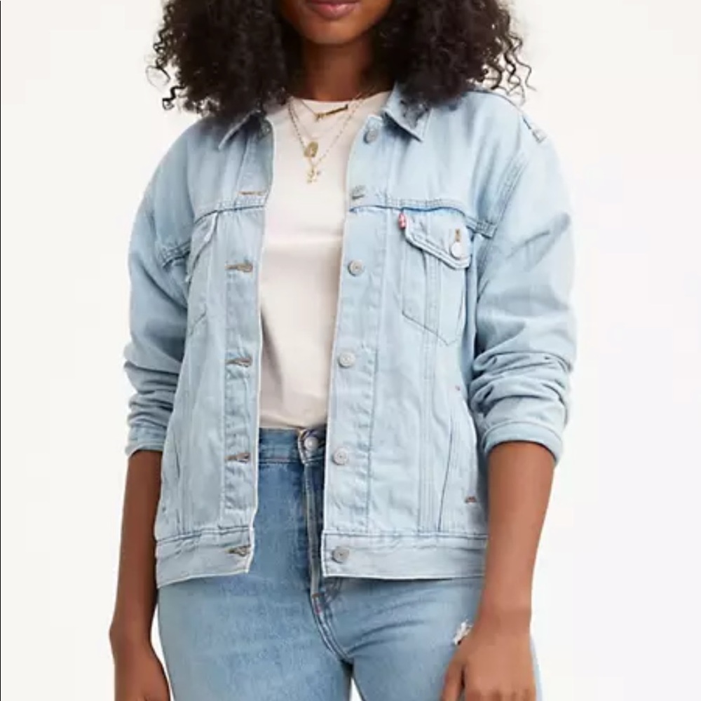 Levi’s Ex-boyfriend trucker jean jacket